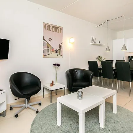 Apartment Liii *